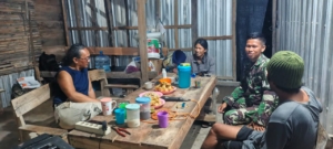 Koramil 1628-05/Jereweh Gelar Patroli Malam Jaga Keamanan Wilayah