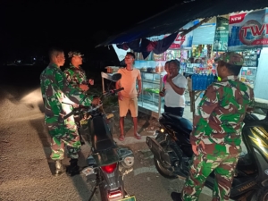 Stabilitas Lembor Terjaga: Koramil 1630-02/Lembor Gelar Patroli Rutin, Wujudkan Lingkungan Aman Sejahtera