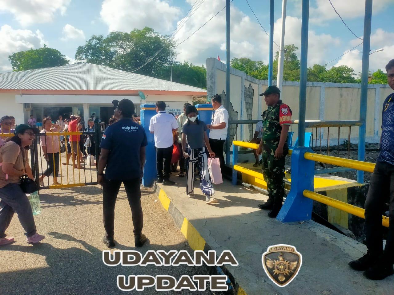 Babinsa Pantai Baru Amankan Keberangkatan Kapal Fery Garda Maritim 3 di Pelabuhan Ofalangga