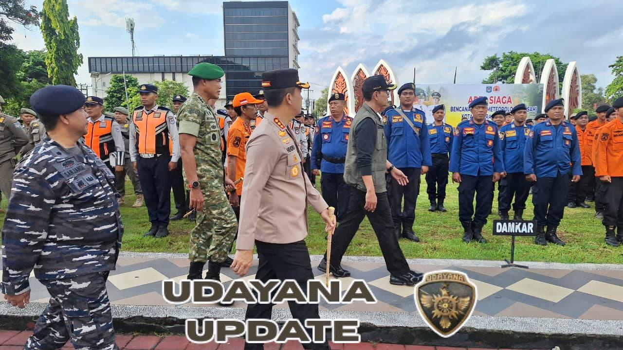 Ratusan Personel Gelar Apel Siaga Hadapi Bencana Hidrometeorologi di Mataram