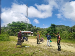 Babinsa Kodim 1602/Ende Laksanakan Komsos dan Pamwil di Desa Mbhobenga
