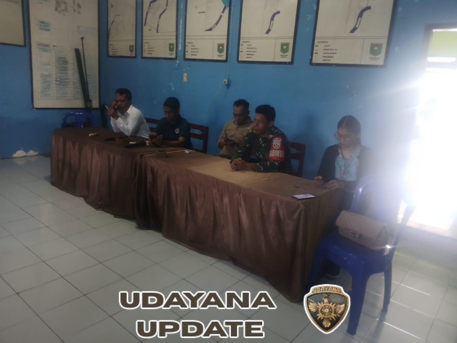 Babinsa Sebagai Garda Terdepan, Kawal Penurunan Harga Pupuk Bersubsidi di Desa Luk