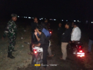 ‎Patroli Malam Babinsa Labuhan Lombok Ciptakan Suasana Aman dan Nyaman di Tengah Warga