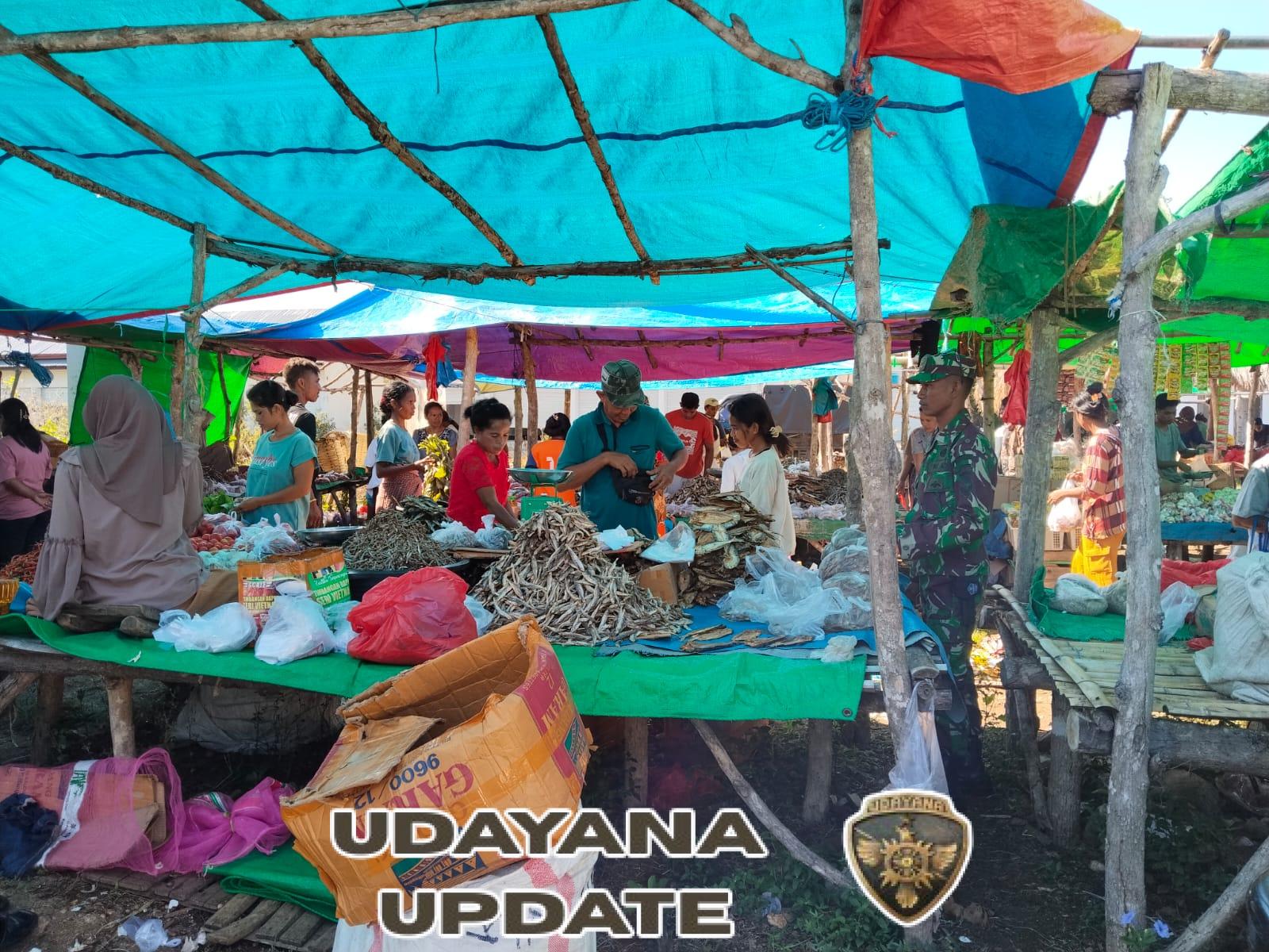 Pererat Silaturahmi, Babinsa Koramil 01/Loli Sambangi Warga Pasar Lokory