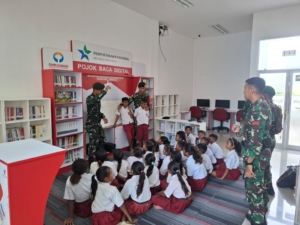 Prajurit di Garis Batas Jadi Guru, Satgas Yonarmed 12 Kostrad Cerahkan Siswa SD Metamauk