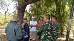 Sinergi TNI dan Pemerintah Desa Banjarasem, Tinjau Lahan Pembangunan Kantor KDKMP