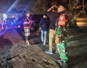 Babinsa dan Pemerintah Desa Pecatu Gelar Patroli Gabungan untuk Jaga Kamtibmas