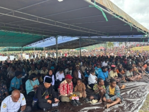 Langkah Bersama Menuju Damai: Satgas Yonif 743/PSY Warnai Syukuran HUT ke-29 Puncak Jaya