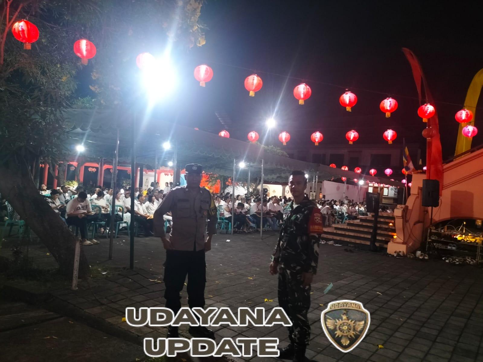 Aparat TNI Dan Polri Gelar Patroli Di Kawasan Vihara Darma Ratna