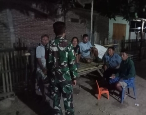 Musim Pancaroba, Babinsa Bima Imbau Warga Jaga Kesehatan dan Siaga Potensi Bencana Alam