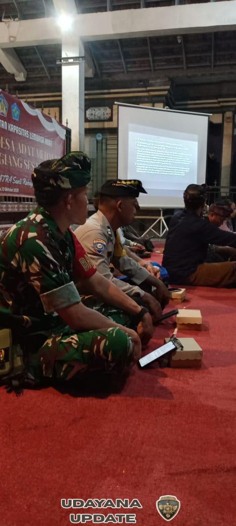 Babinsa Satra Hadiri Peningkatan Kapasitas Lembaga Adat Desa Adat Satra