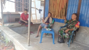 Koramil Rasanae Bersama Pengurus RT dan Karang Taruna Jaga Keamanan Kelurahan Kumbe