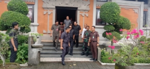 Kasdim Mayor Kav I Nyoman Arya Jayantara Wakili Dandim Tabanan dalam Rapat Paripurna ke-29 DPRD Tabanan