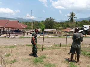 Perkuat Kemanunggalan TNI-Rakyat, Babinsa Koramil 1602-03 Gelar Monitoring di Desa Welomosa