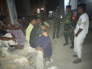 Patroli Koramil dan Masyarakat Desa Buncu Jaga Keamanan Wilayah Sape