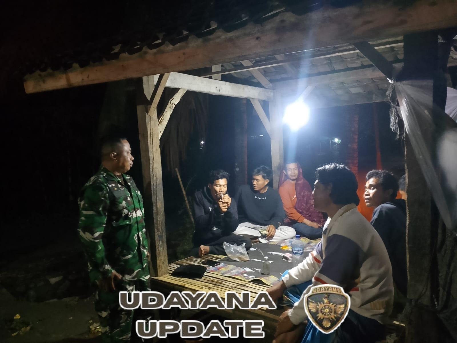 Sertu Sukrin Ajak Masyarakat Malaka Manis Jaga Keamanan Desa