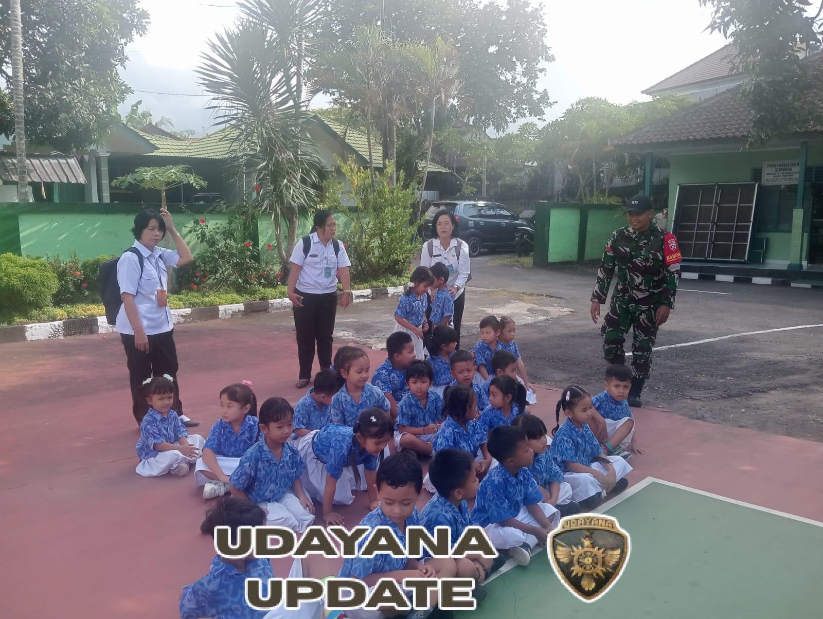 Kodim Klungkung Kenalkan TNI Kepada TK Negeri Tegak