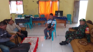 Bangun Kerja Sama, Babinsa 1618-02/Miobar Anjangsana ke Desa Naekake A