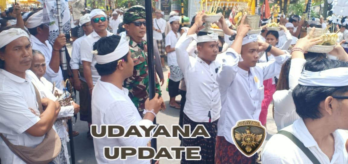 Turun Bersama, Aparat TNI Polri Dan Pecalang Di Nusa Penida Amankan Penyineban Di Pura Penataran Ped