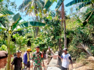 Peran Strategis Babinsa Kodim 1602/Ende dalam Menjaga Kamtibmas dan Kemanunggalan TNI-Rakyat