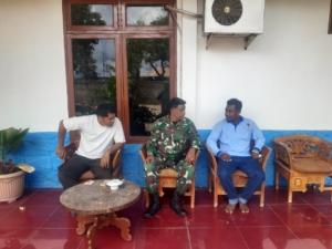 Dukung Program Pemerintah, Babinsa Koramil 1603-04/Kewapante Pantau Kegiatan Makan Bergizi Gratis di Kangae