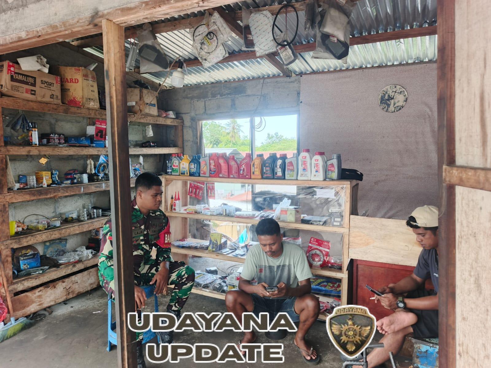 Babinsa Pratu Laurensius Laja Aktif Monitor Keamanan dan Dengarkan Aspirasi Masyarakat Nggesa