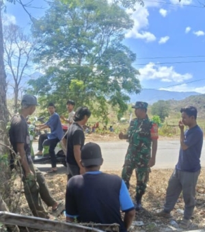 Serka Anas Munandar Himbau Warga Dusun Woko Rutin Bersih-bersih Lingkungan