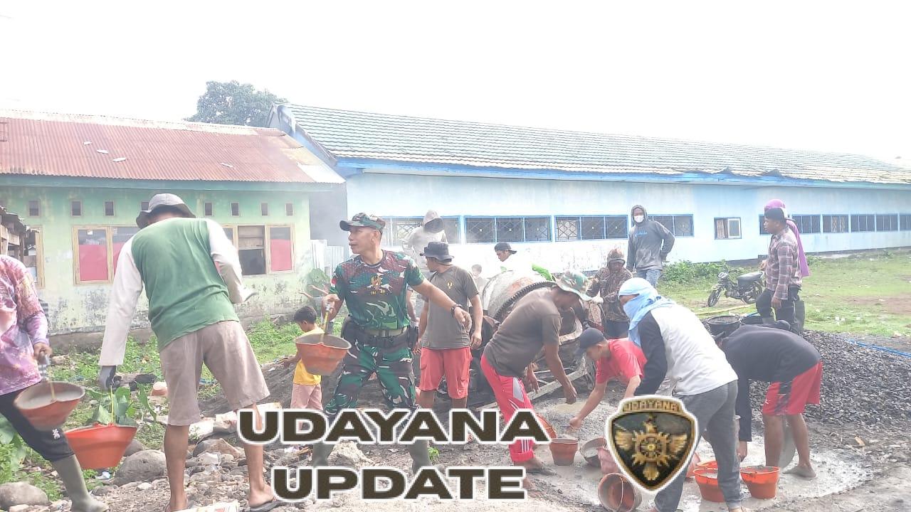 Kerja Bakti di Masjid Baburahim, Warga Mangge Tumbuhkan Semangat Gotong Royong