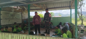 Wujud Kepedulian, Babinsa Aktif Bantu Sukseskan Program Makan Sehat Bergizi