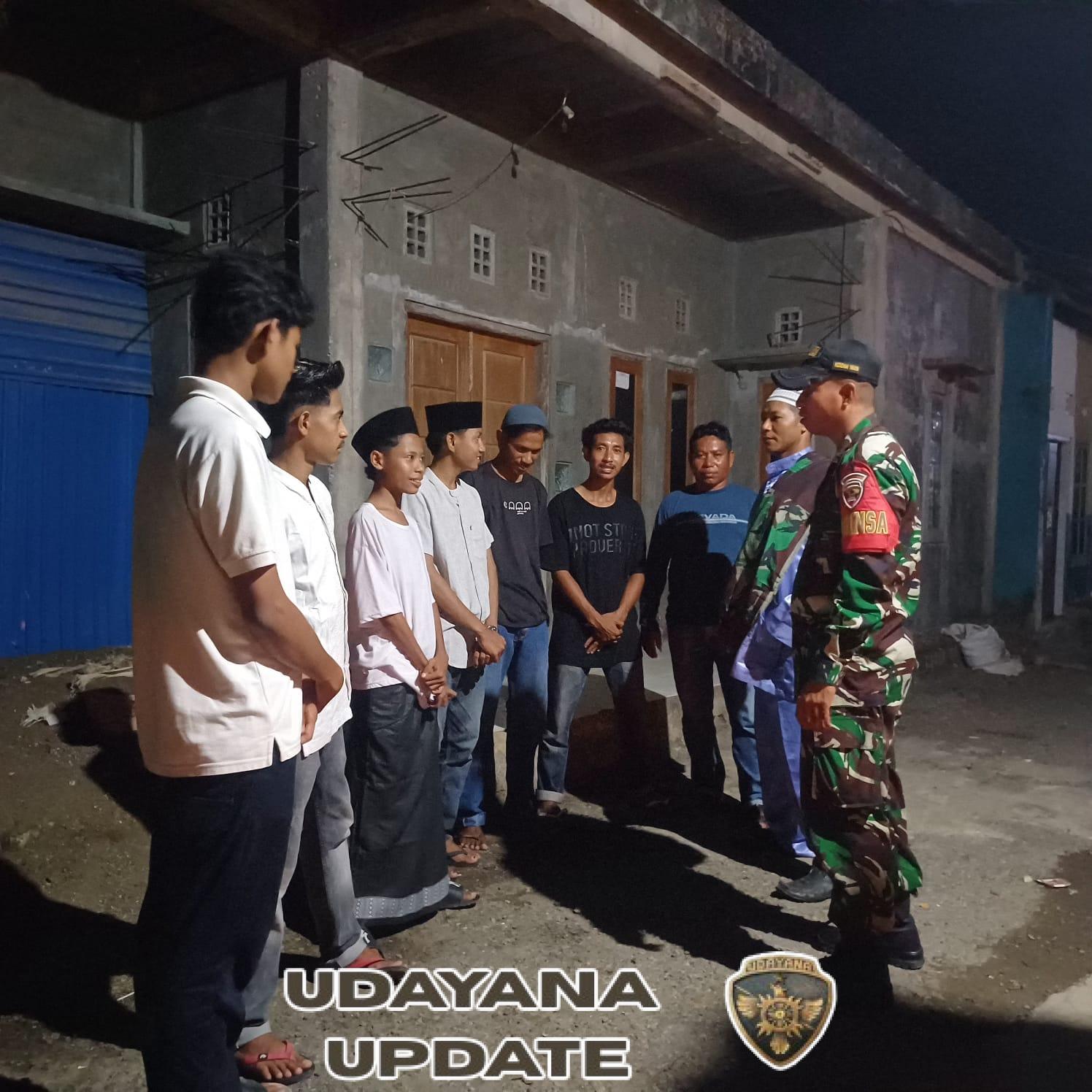 Serma Abdollah Pimpin Patroli Siskamling Cegah Gangguan Kamtibmas di Kecamatan Woha