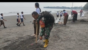 Dedikasi Babinsa Serka Sukarjo: Wujud Nyata Kepedulian Lingkungan di Temukus