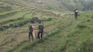 Sinergi TNI dan Warga, Saluran Irigasi Waelenteng Dibangun Ulang