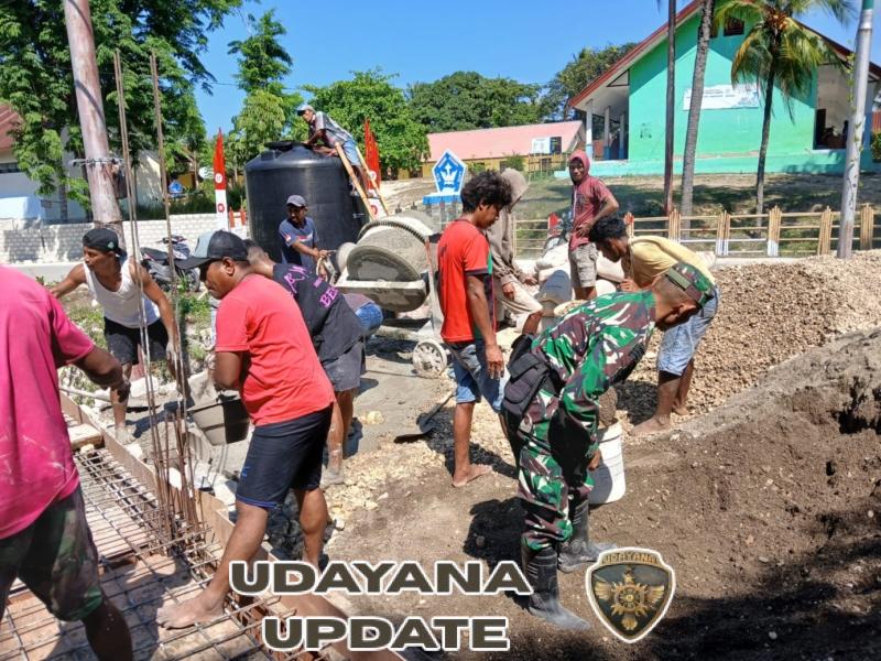 Serka Muslih Bantu Warga Pembangunan Rumah di Kecamatan Lamboya