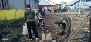 Koramil 1628-04/Poto Tano dan Tim AGR Gelar Gotong Royong Bersihkan Lingkungan di Dusun Pinamin