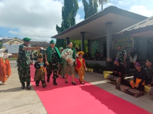 Tradisi Penerimaan dan Pelepasan Dandim 1608/Bima 2025 Berlangsung Khidmat dan Meriah