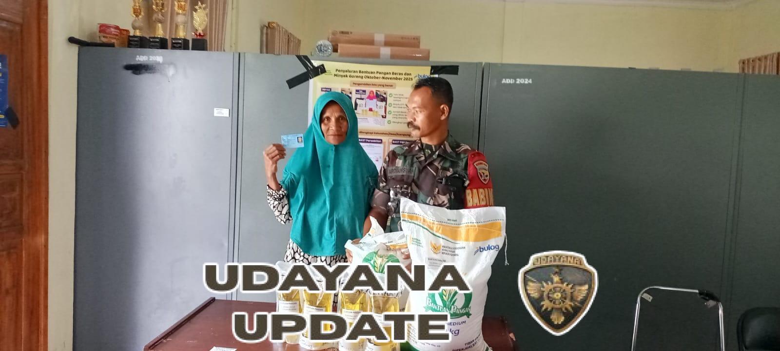 Babinsa Lamunga Awasi Penyaluran Bantuan Pangan Beras dan Minyak Goreng untuk 227 KK