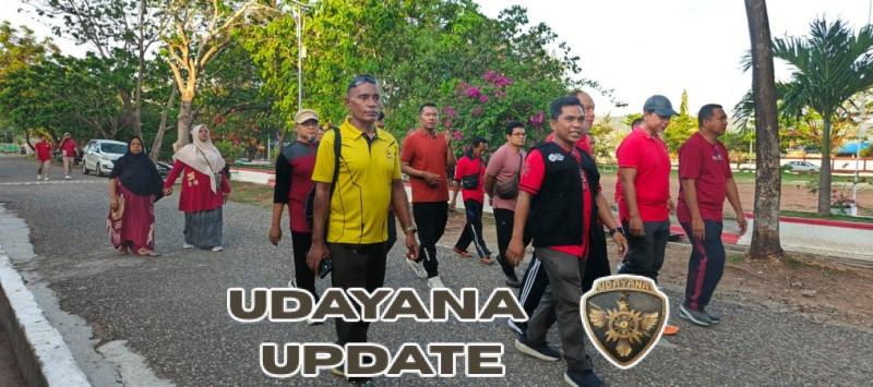 Pasi Ops Kodim 1601/Sumba Timur mengikuti Kegiatan Jalan Sehat Peringatan Hari Guru Nasional 2025