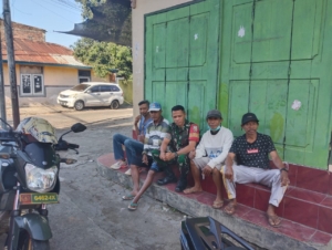 Babinsa Karijawa Imbau Warga Waspada Banjir Saat Musim Hujan