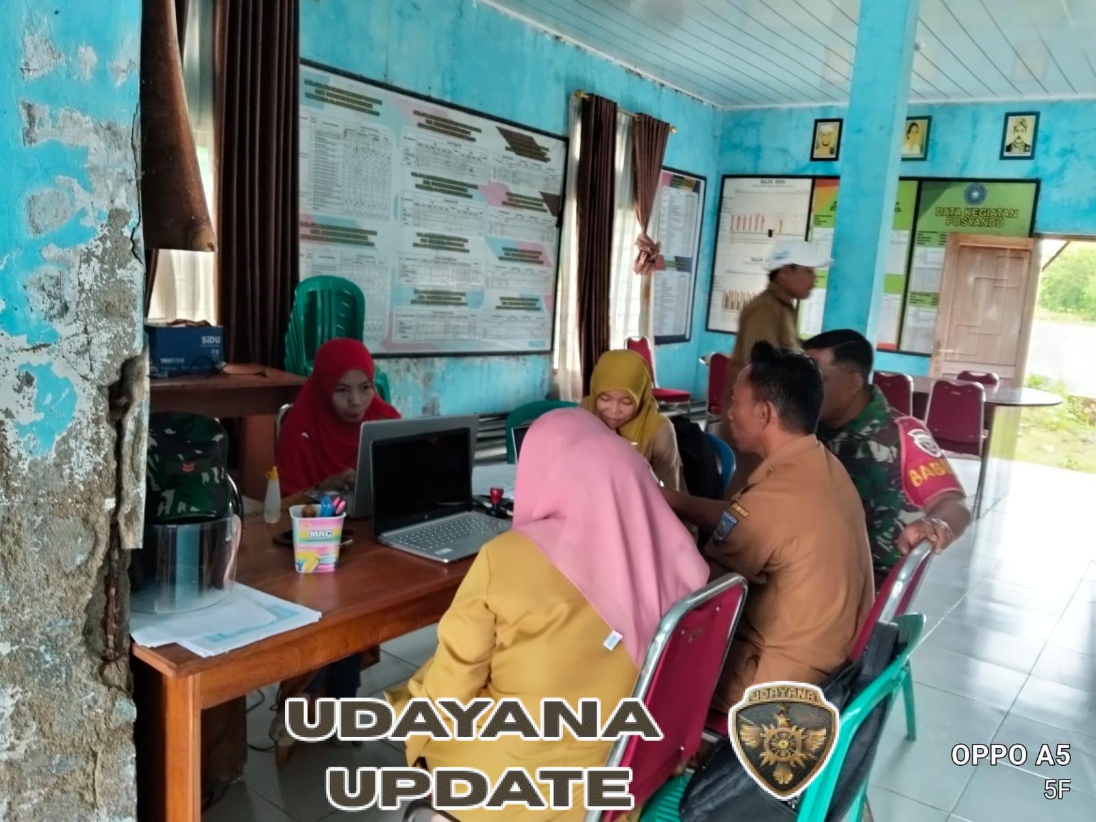 Babinsa Desa Seran Dampingi Pendataan Lansia, Wujud Dukungan Program KSB Maju Sosial