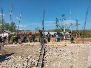 Hari Kesepuluh Pembangunan SMPN Oepoli Terus Dikebut