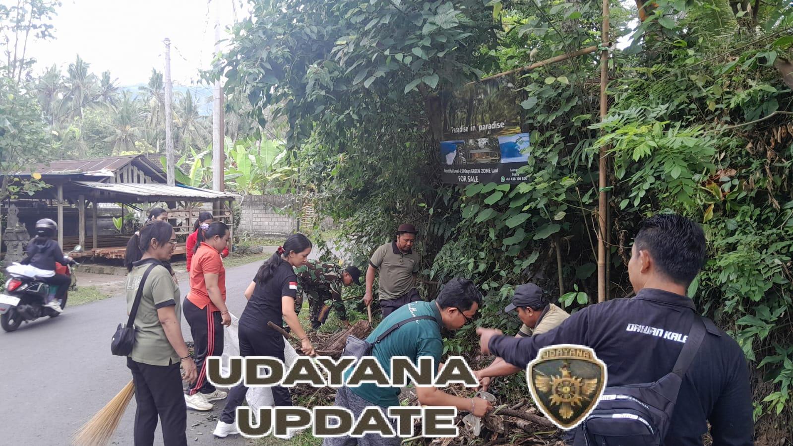 Babinsa Dawan Kaler Gelorakan Bersih Lingkungan Dengan Gotong Royong