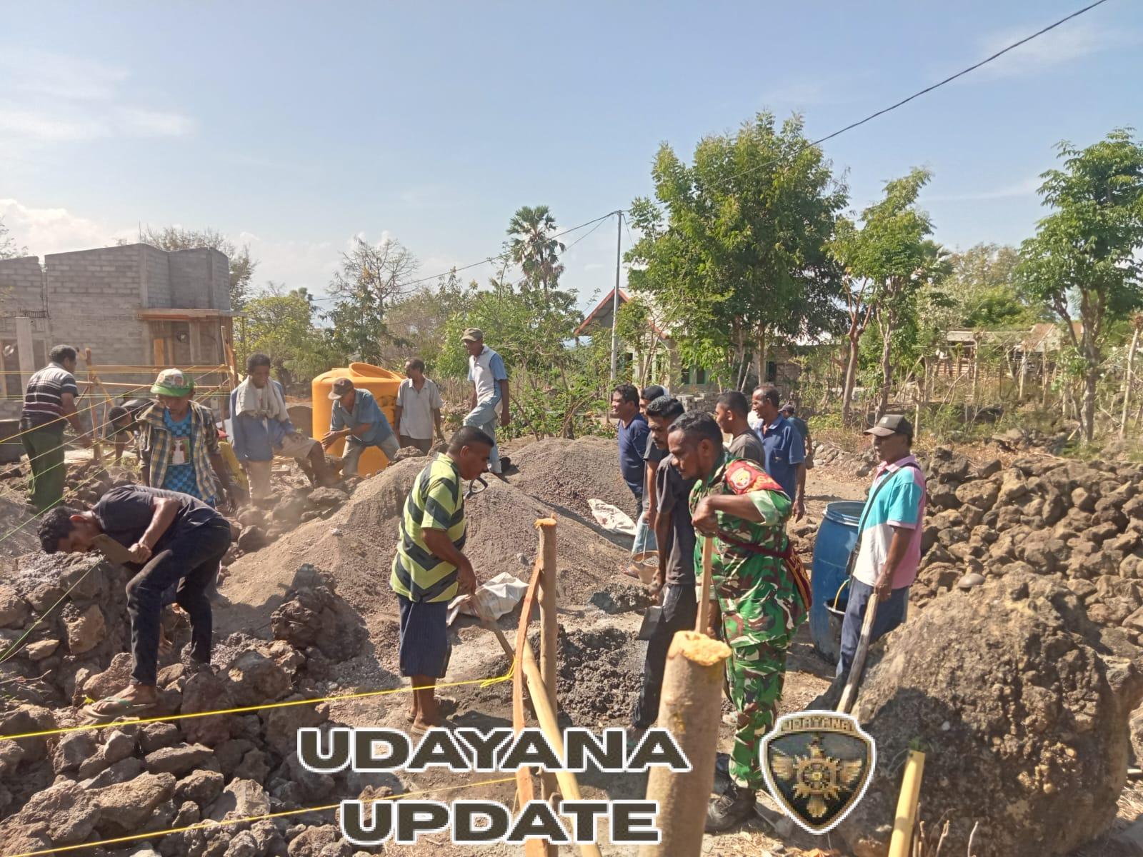 Gotong Royong Babinsa dan Warga Desa Nobo: Wujud Nyata Kemanunggalan TNI dengan Rakyat