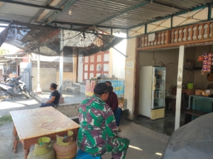 Pererat Hubungan TNI dan Masyarakat, Babinsa Patemon Gelar Komsos di Desa Patemon