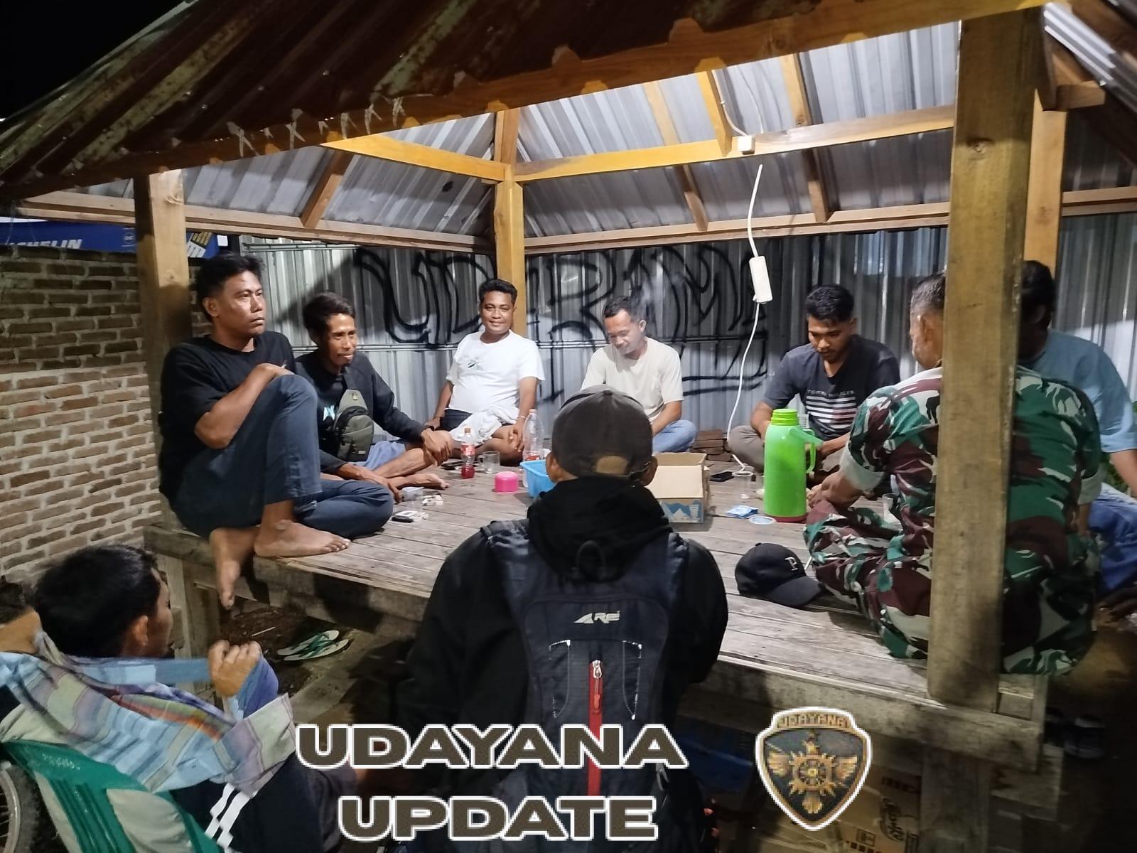 Babinsa Koramil 1628-03/Seteluk Gelar Patroli Malam dan Siapkan Kegiatan Komsos di Wilayah Binaan