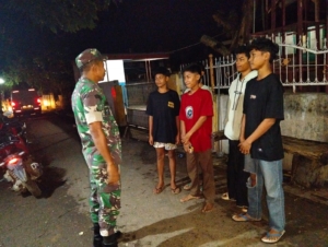 Koramil 1608-04/Woha Gelar Apel Pengecekan Personil Jelang Patroli Siskamling