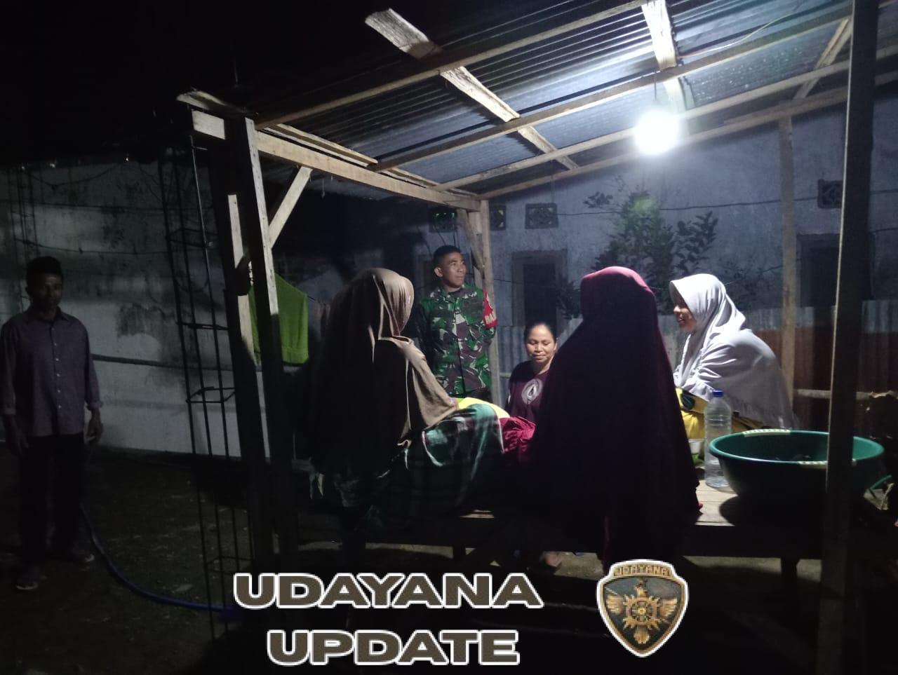 Babinsa Sawe Bersama Kadus Lodo Jaya Gelar Patroli Malam Cegah Gangguan Kamtibmas