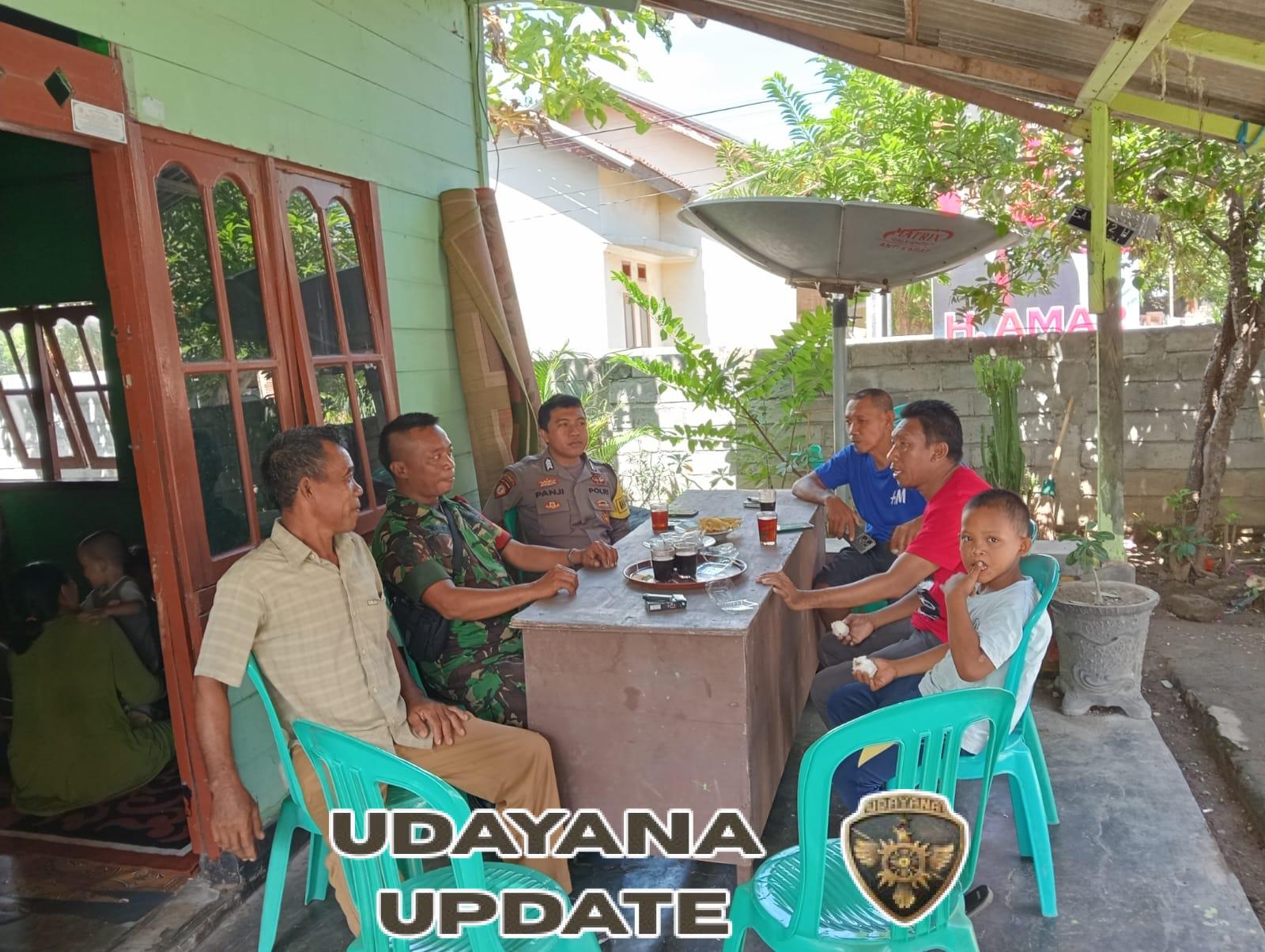 Babinsa Koramil 1628-04/Poto Tano Laksanakan Komsos dan Monitoring di Desa Tambak Sari