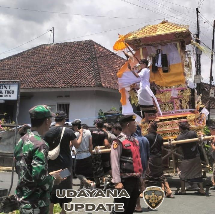 Sinergi Babinsa, Bhabinkamtibmas dan Pecalang Wujudkan Upacara Ngaben Aman dan Tertib