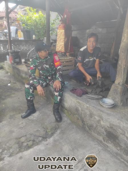 Babinsa Kamasan Gencarkan Komsos Perkokoh Silahturahmi Dan Keakraban