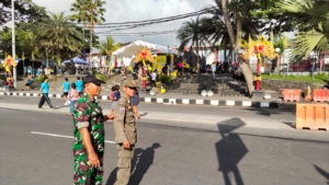 Babinsa Kelurahan Padangkerta bersinergi amankan kegiatan STKIP Run.